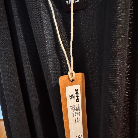 SKIMS SUMMER MESH PLUNGE DRESS - NWT - Picture 5 of 6